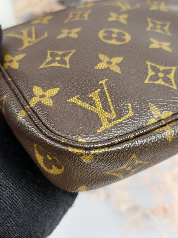 Louis Vuitton Monogram Pochette Accessories