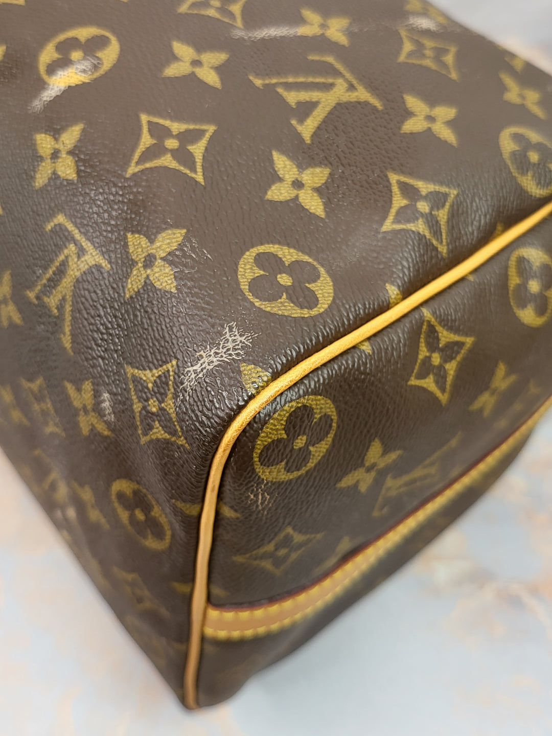 Louis Vuitton Monogram Speedy 35 Bandouliere