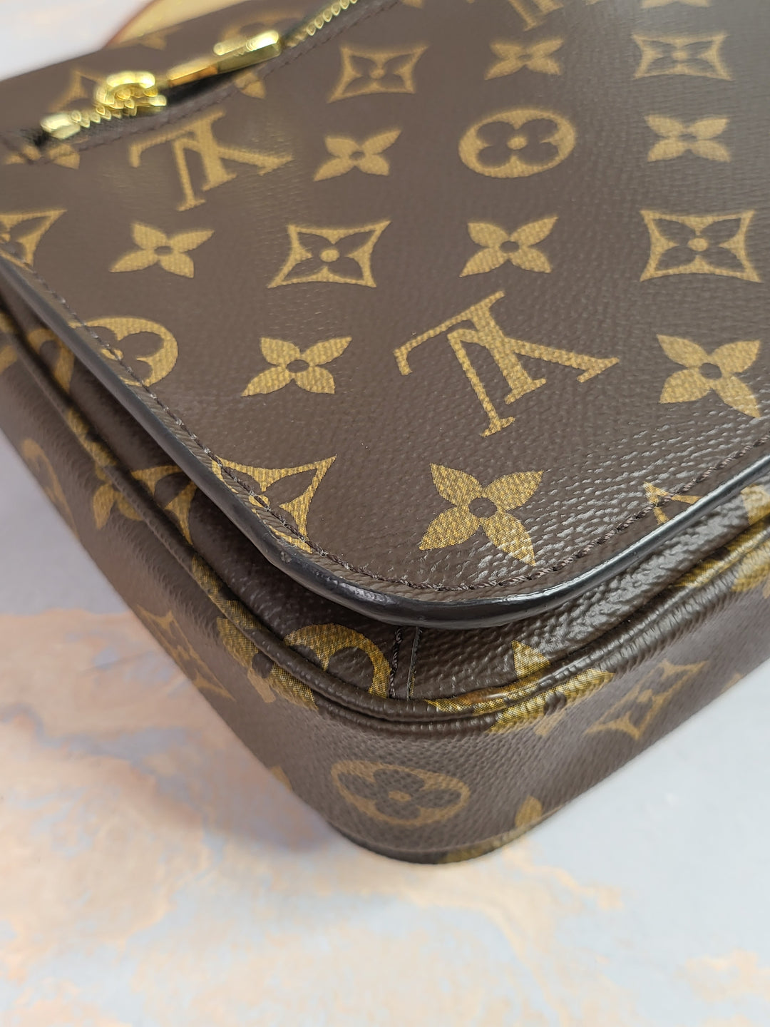 Louis Vuitton Monogram Pochette Metis