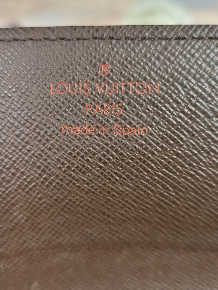 Louis Vuitton Damier Ebene Card Holder