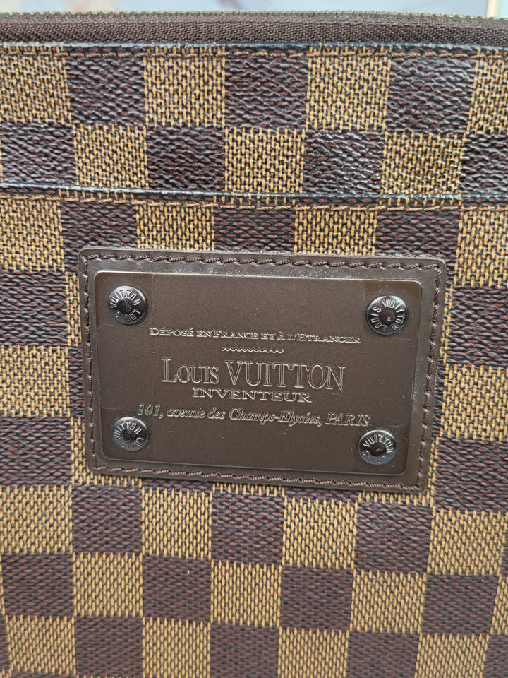 Louis Vuitton Damier Ebene Flat Brooklyn