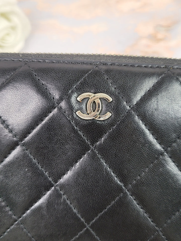 Chanel Lambskin Zippy Wallet