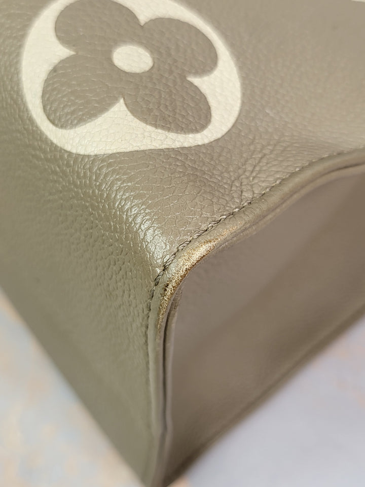 Louis Vuitton Monogram Giant Empreinte On The Go (OTG) MM