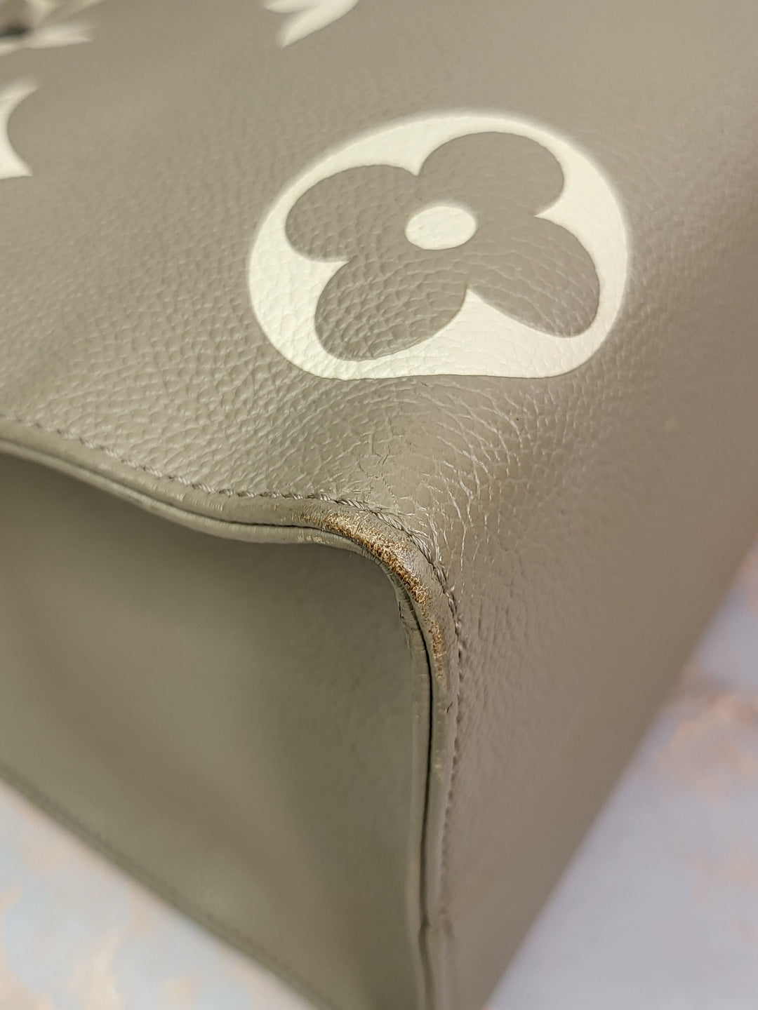 Louis Vuitton Monogram Giant Empreinte On The Go (OTG) MM