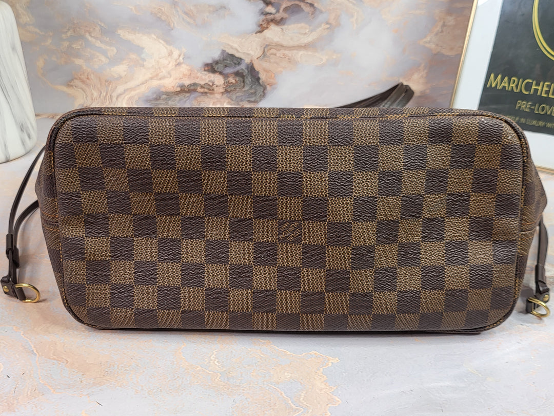 Louis Vuitton Damier Ebene Neverfull MM