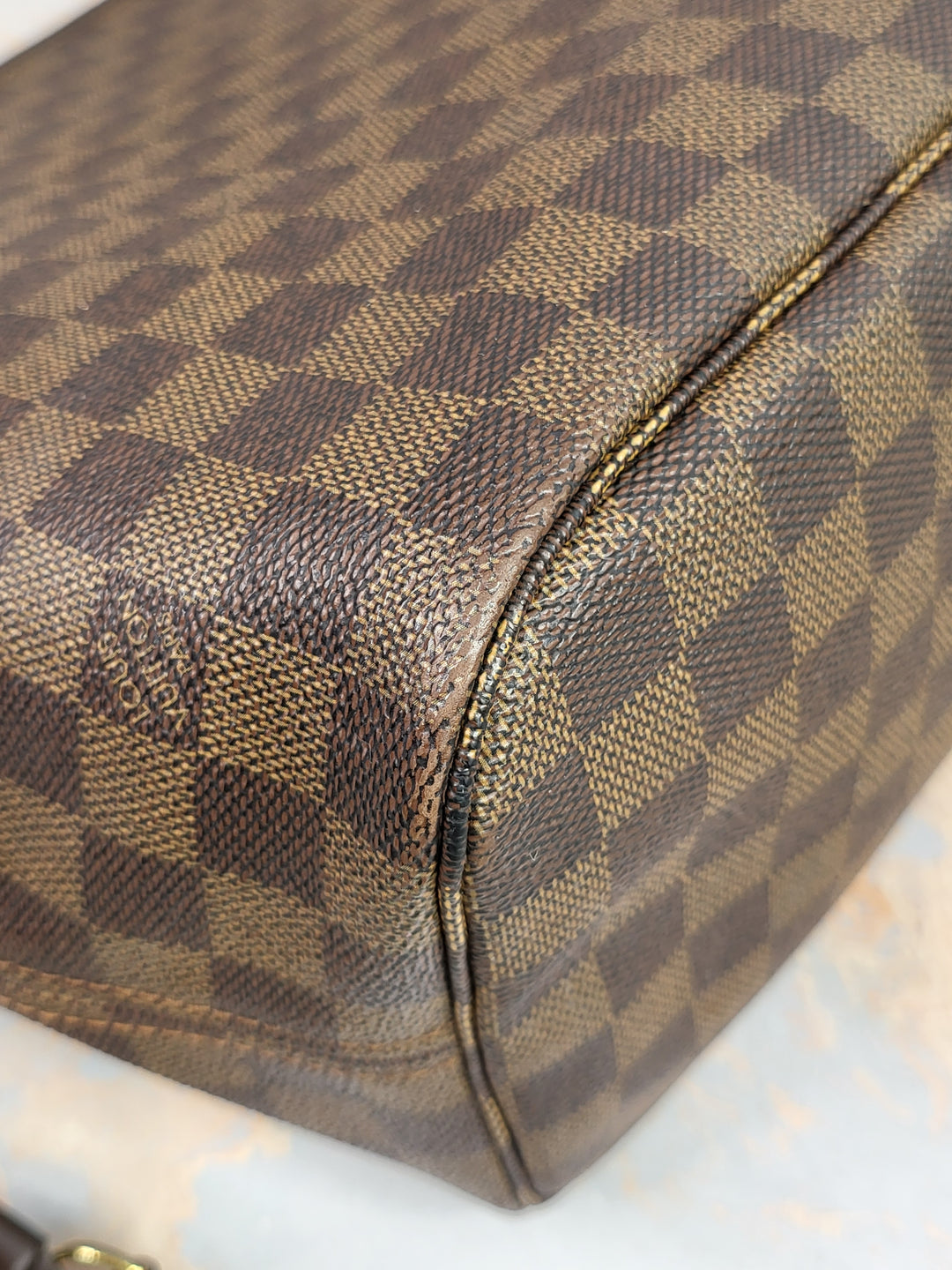 Louis Vuitton Damier Ebene Neverfull MM