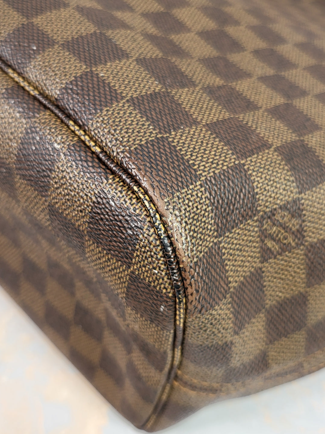 Louis Vuitton Damier Ebene Neverfull MM