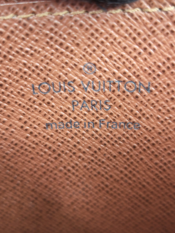 Louis Vuitton Monogram Zippy Coin Wallet