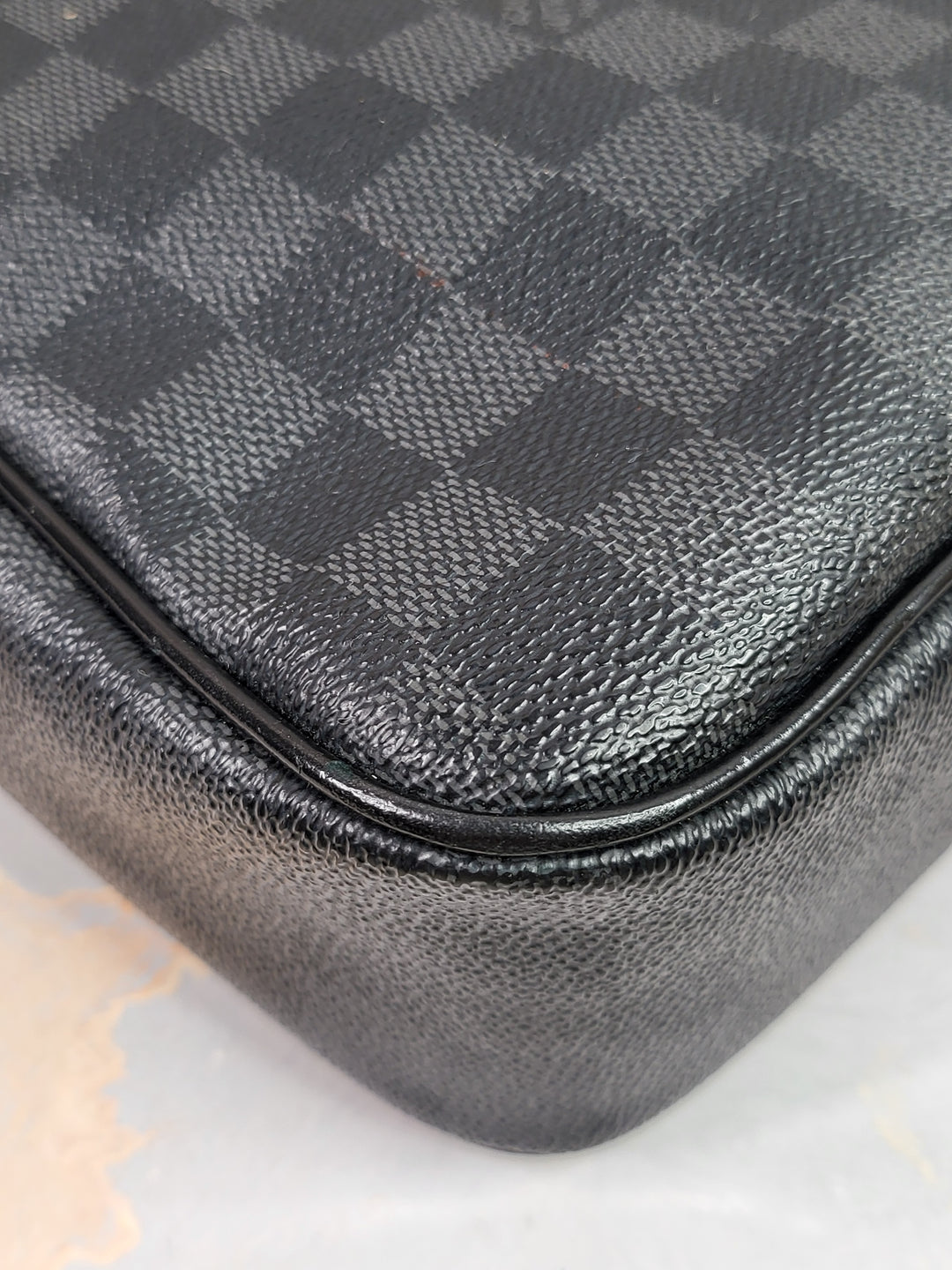 Louis Vuitton Damier Graphite District MM