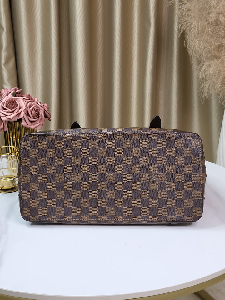 Louis Vuitton Damier Ebene Hampstead MM