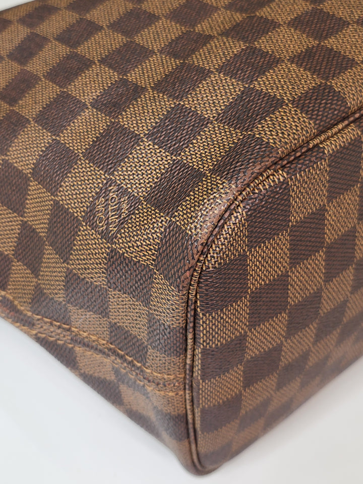 Louis Vuitton Damier Ebene Neverfull MM