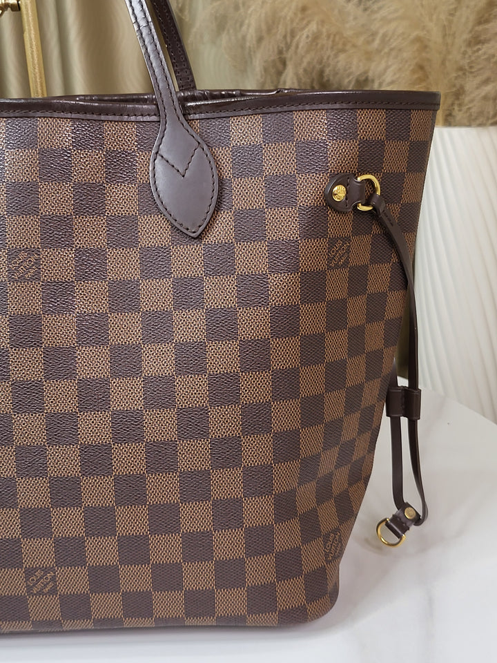 Louis Vuitton Damier Ebene Neverfull MM