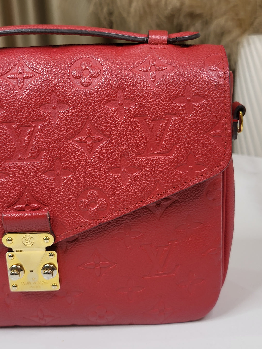 Louis Vuitton Empreinte Pochette Metis Cerise