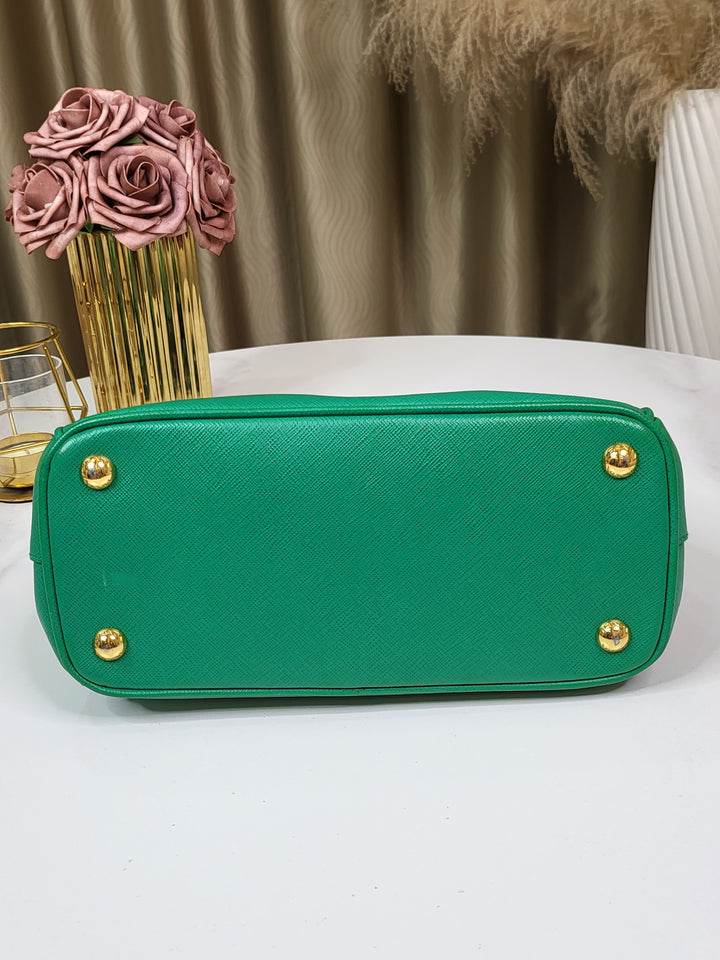 Prada Saffiano Galleria Small Green