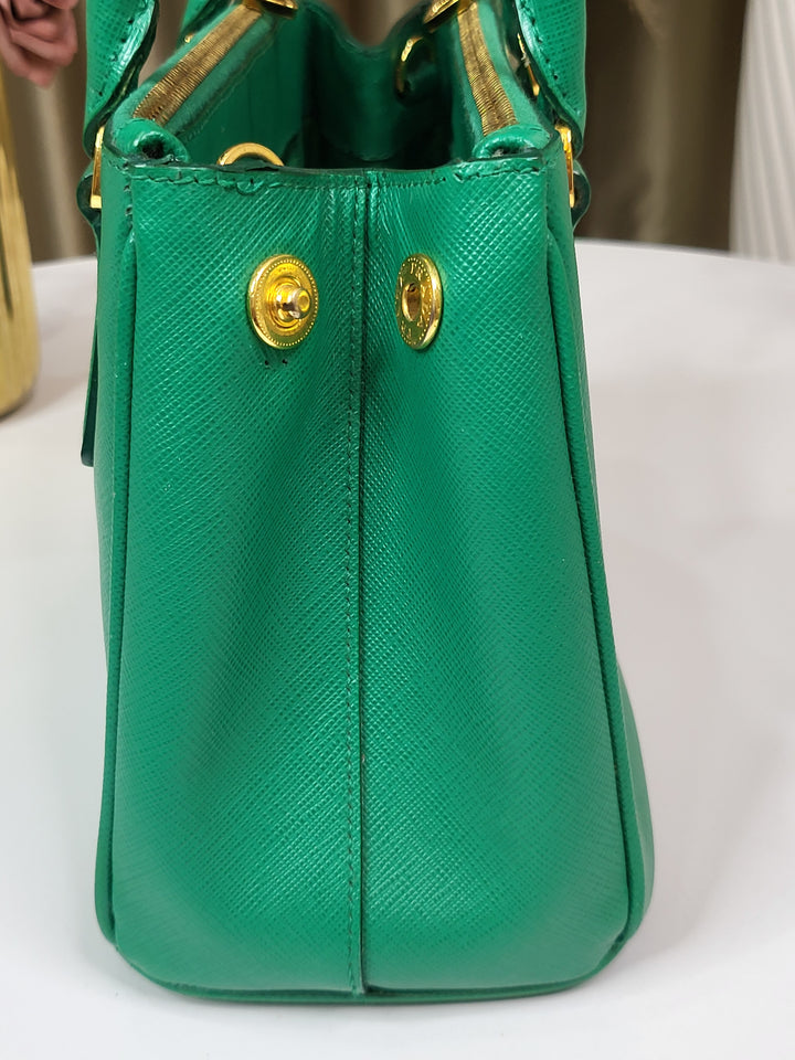 Prada Saffiano Galleria Small Green