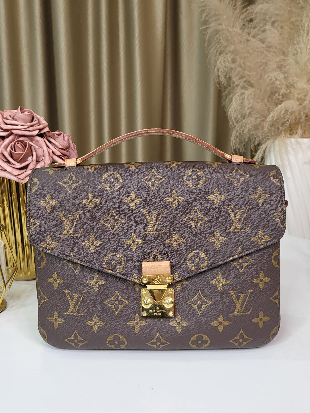 Louis Vuitton Monogram Pochette Metis