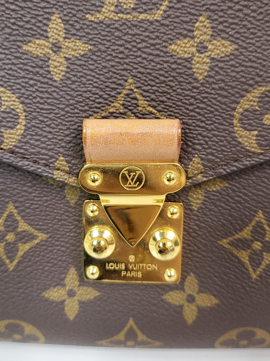 Louis Vuitton Monogram Pochette Metis