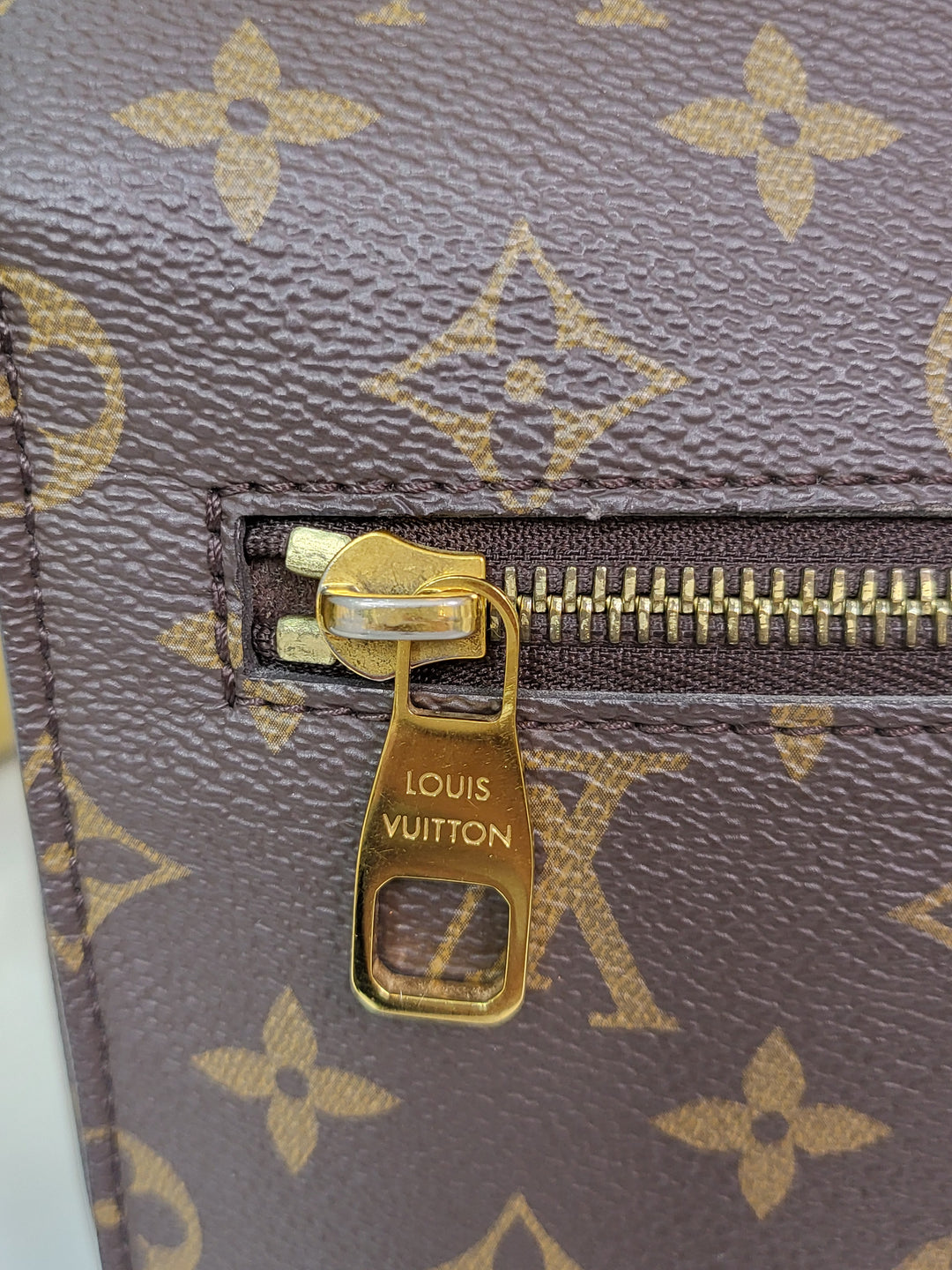 Louis Vuitton Monogram Pochette Metis