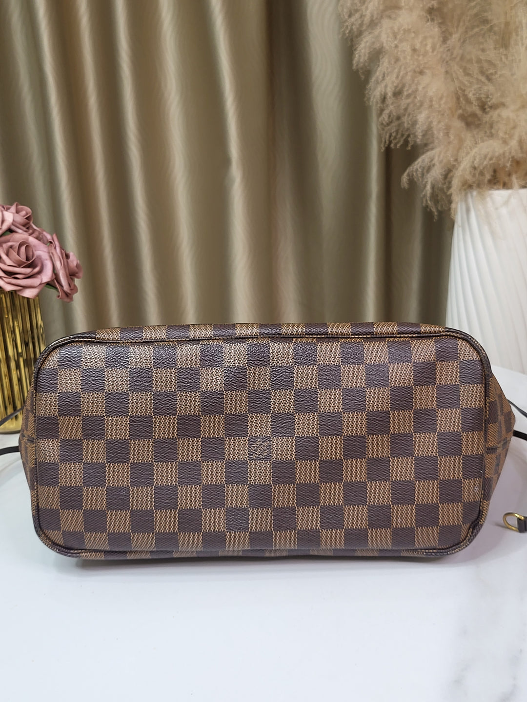 Louis Vuitton Damier Ebene Neverfull MM