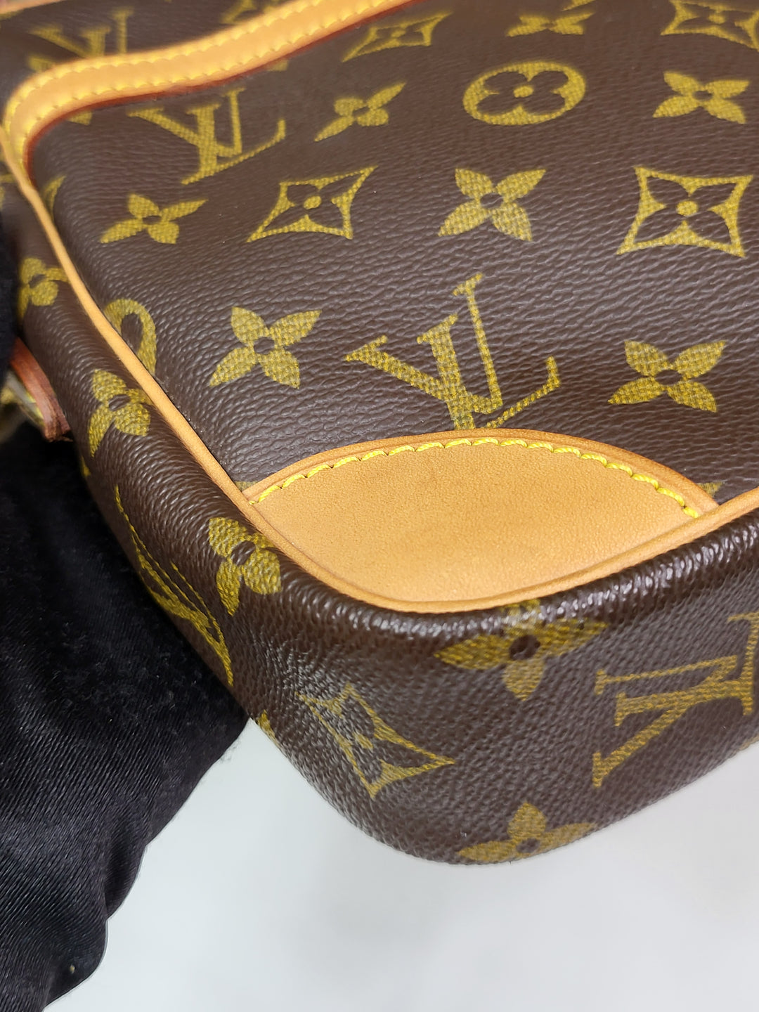 Louis Vuitton Monogram Danube