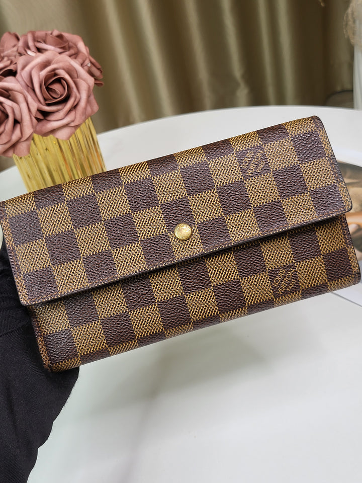 Louis Vuitton Damier Ebene International Long Wallet