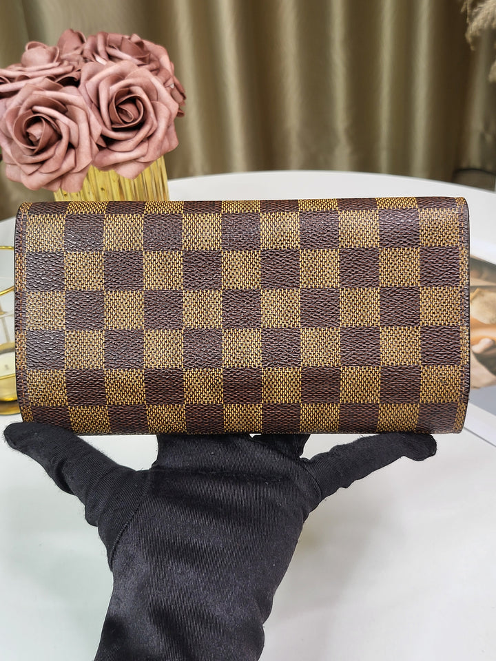 Louis Vuitton Damier Ebene International Long Wallet