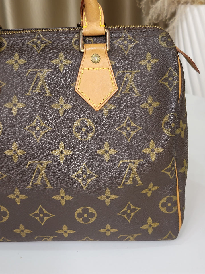 Louis Vuitton Monogram Speedy 25