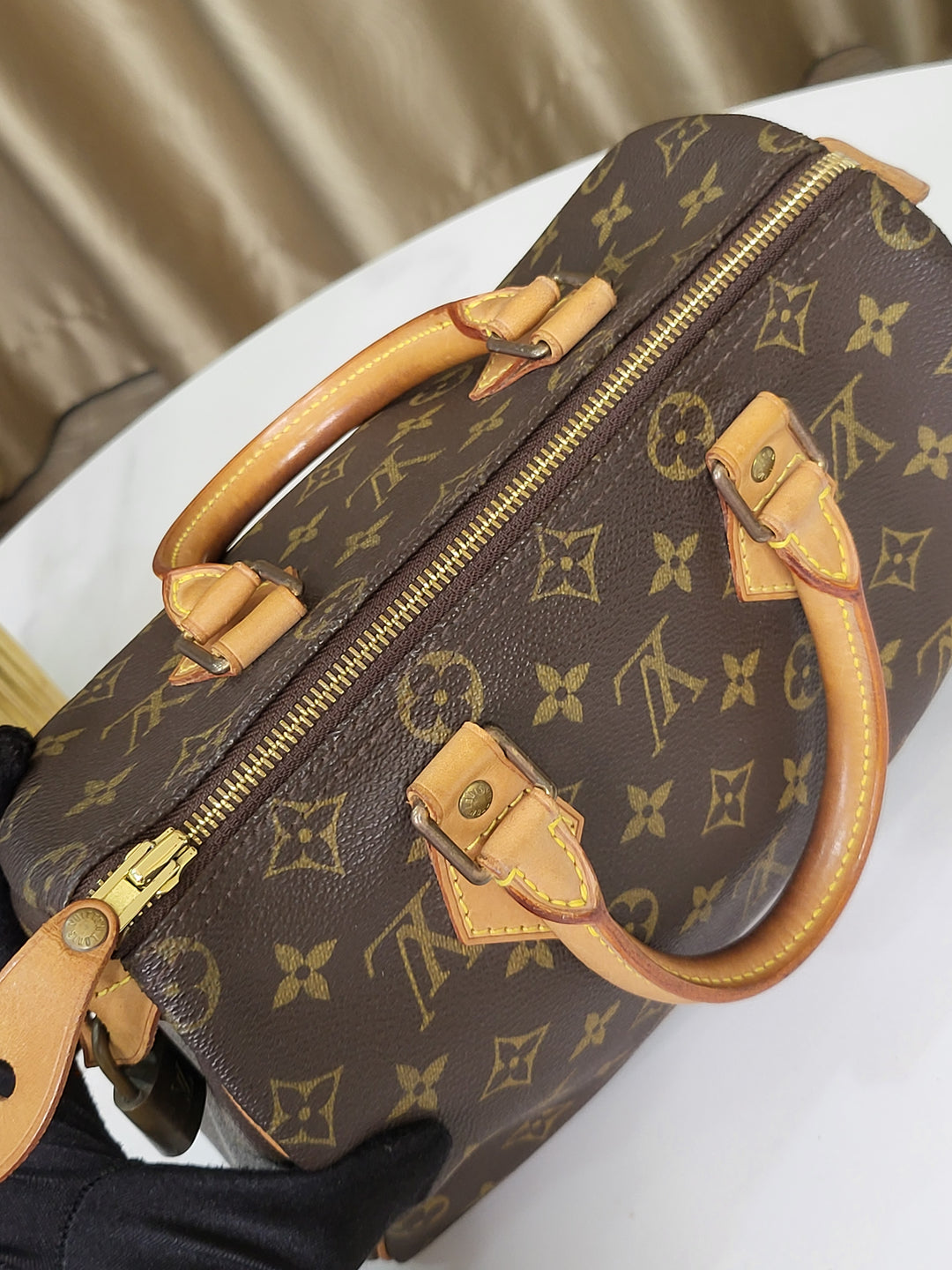 Louis Vuitton Monogram Speedy 25