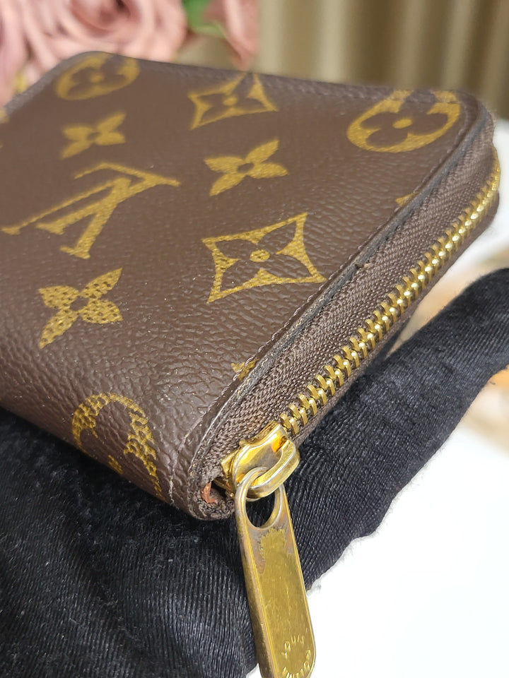 Louis Vuitton Monogram Zippy Coin Purse