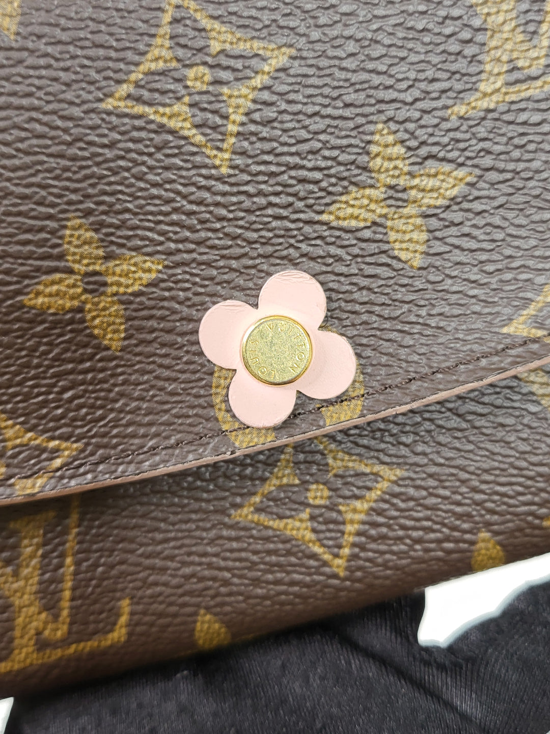 Louis Vuitton Monogram Bloom Flower Emilie Wallet