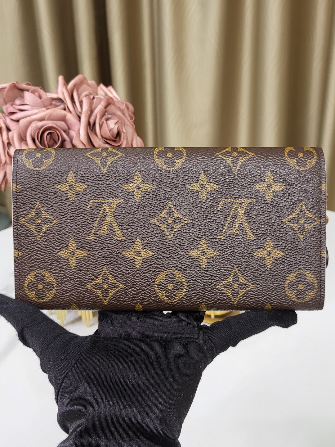 Louis Vuitton Monogram Bloom Flower Emilie Wallet