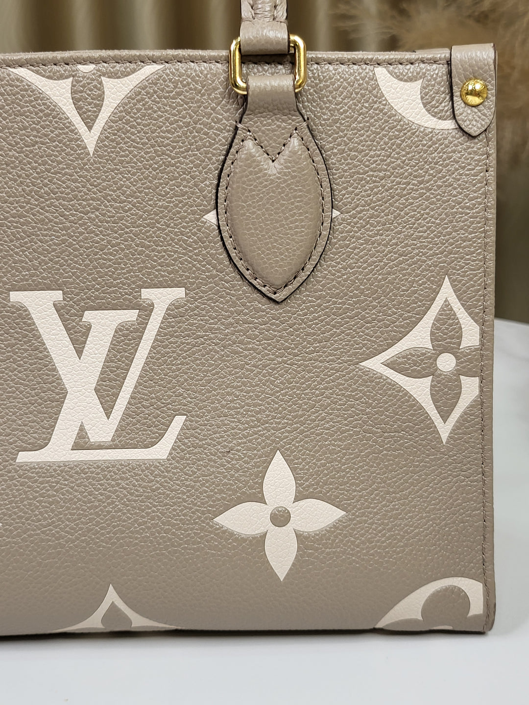 Louis Vuitton Empreinte On The Go PM