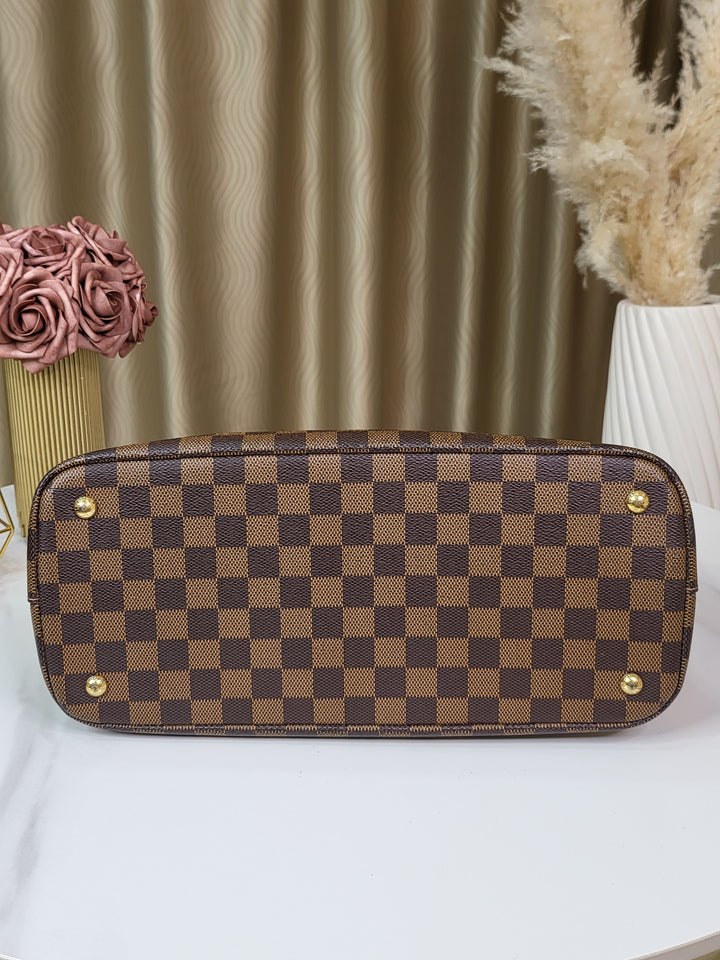 Louis Vuitton Damier Kensington Tote Bag