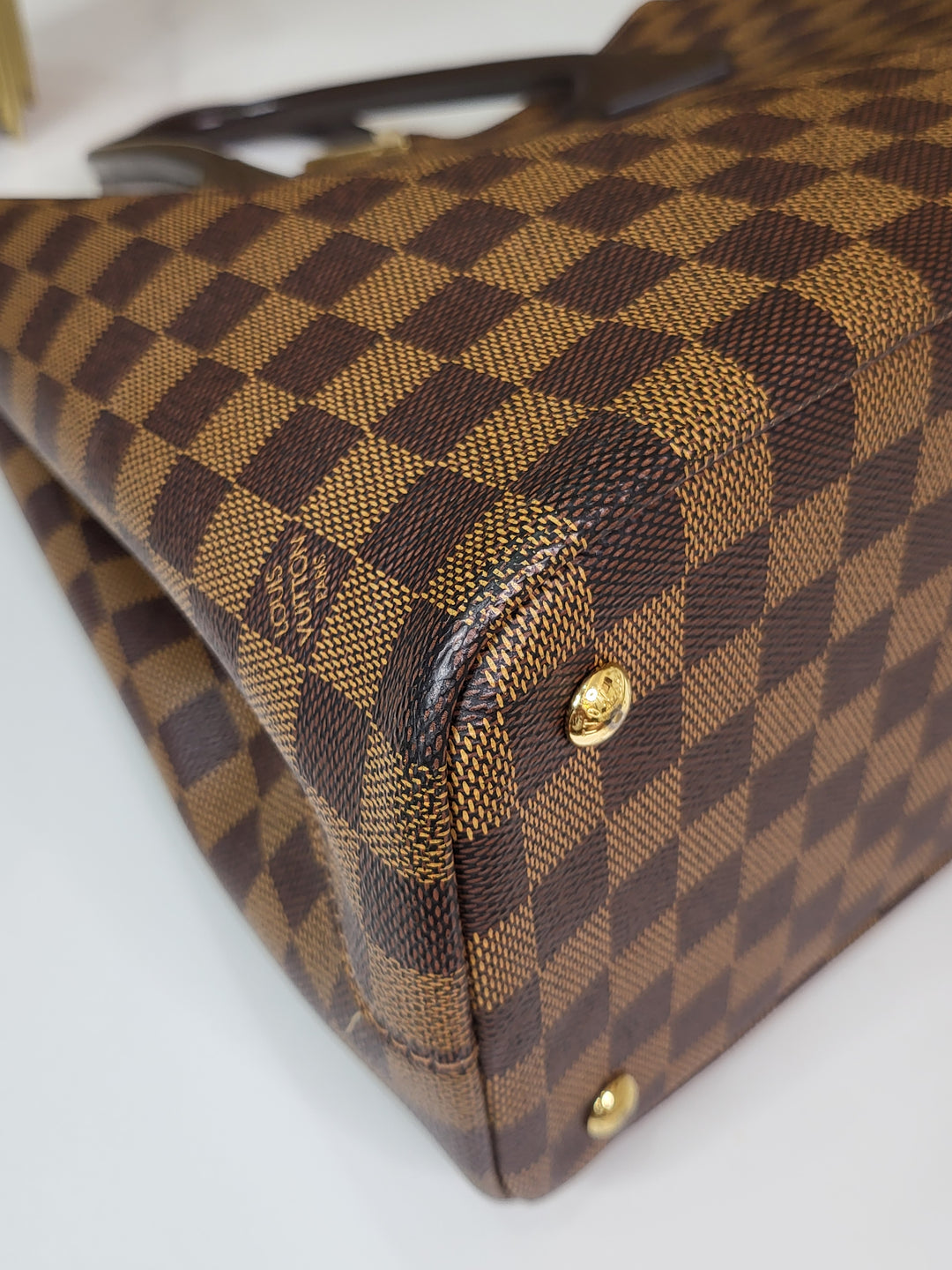 Louis Vuitton Damier Kensington Tote Bag