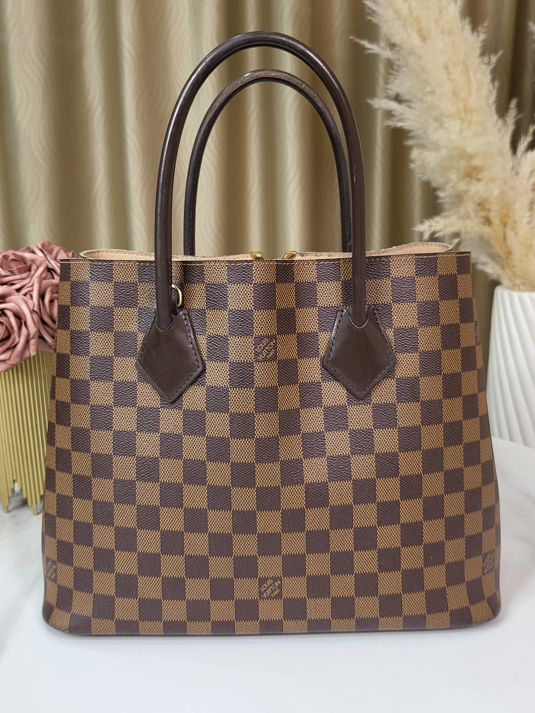 Louis Vuitton Damier Kensington Tote Bag