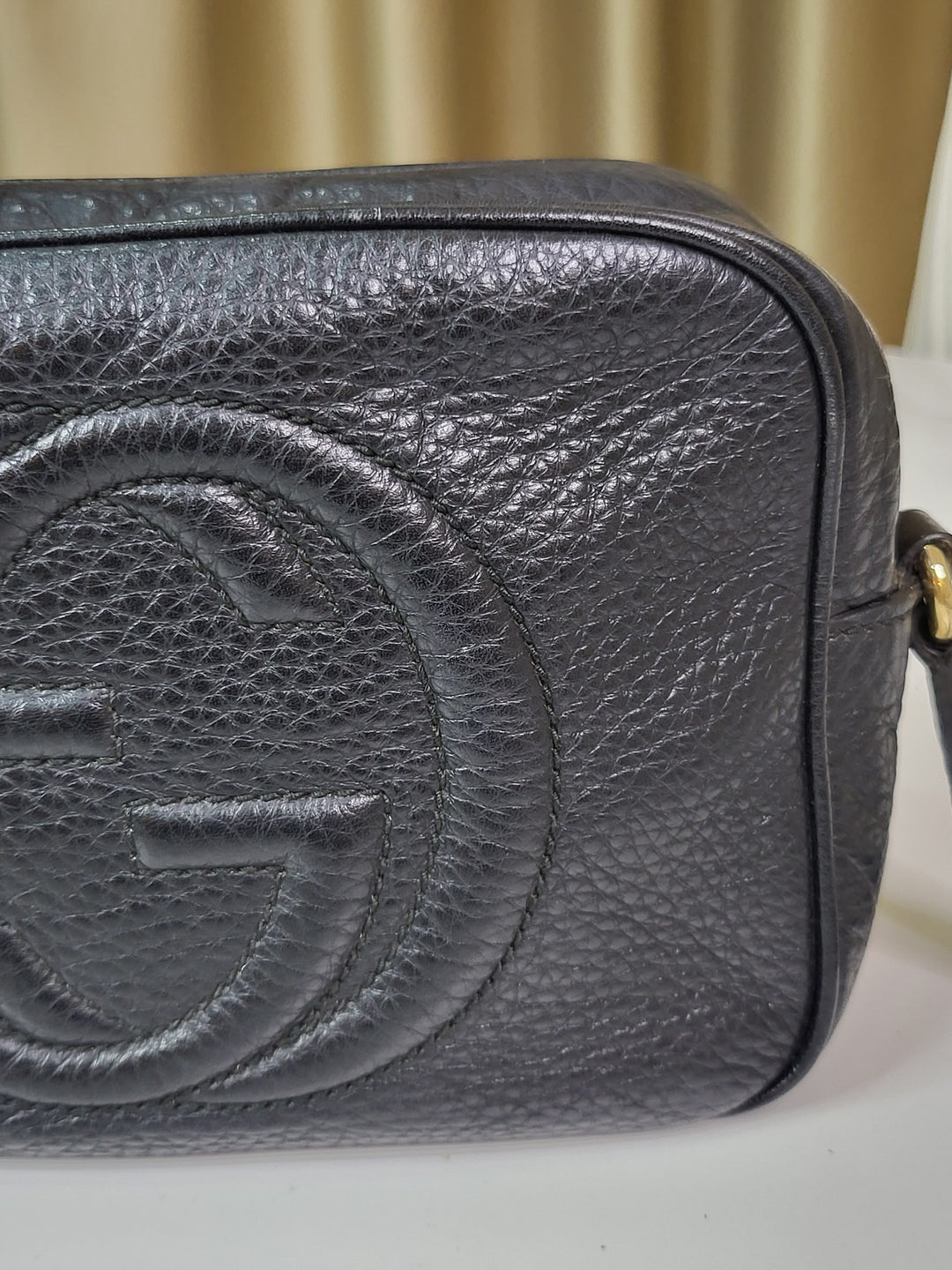 Gucci Pebbled Soho Camera Bag