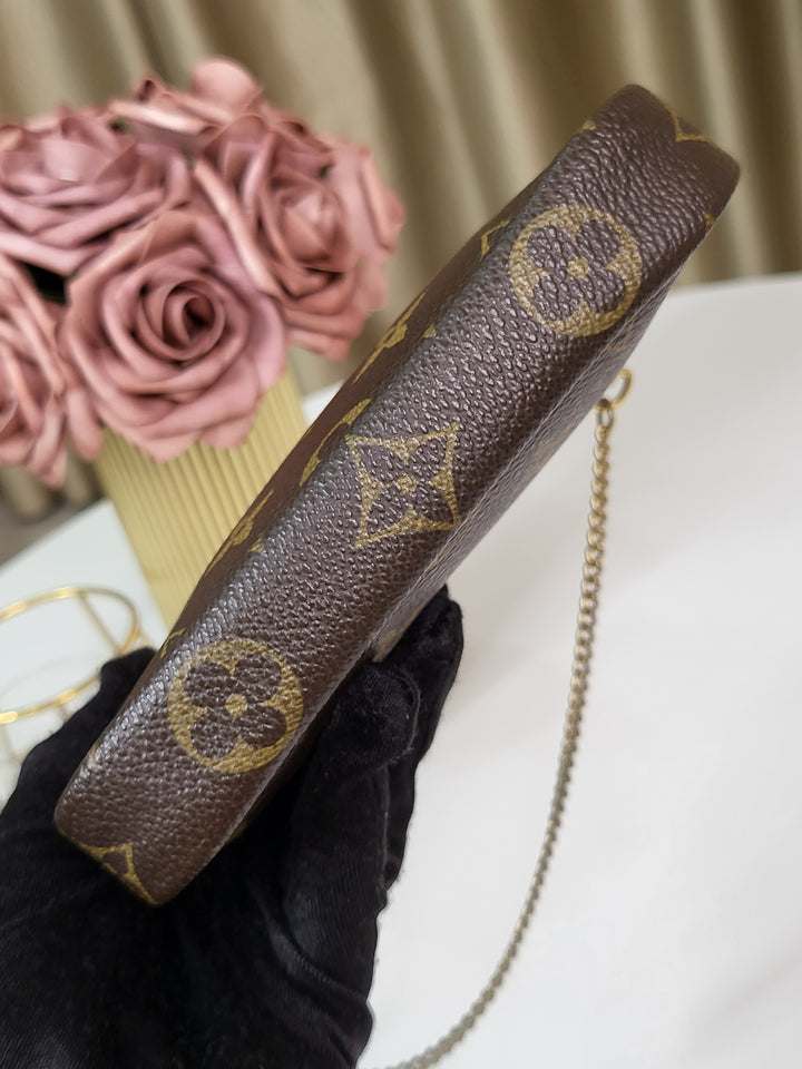 Louis Vuitton Monogram Mini Pochette
