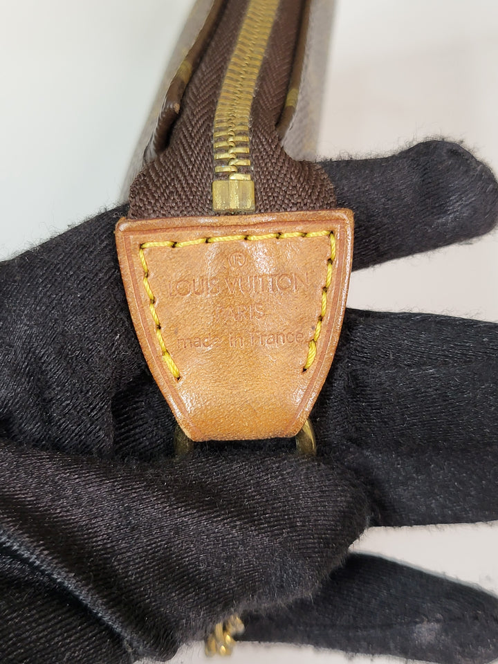 Louis Vuitton Monogram Mini Pochette