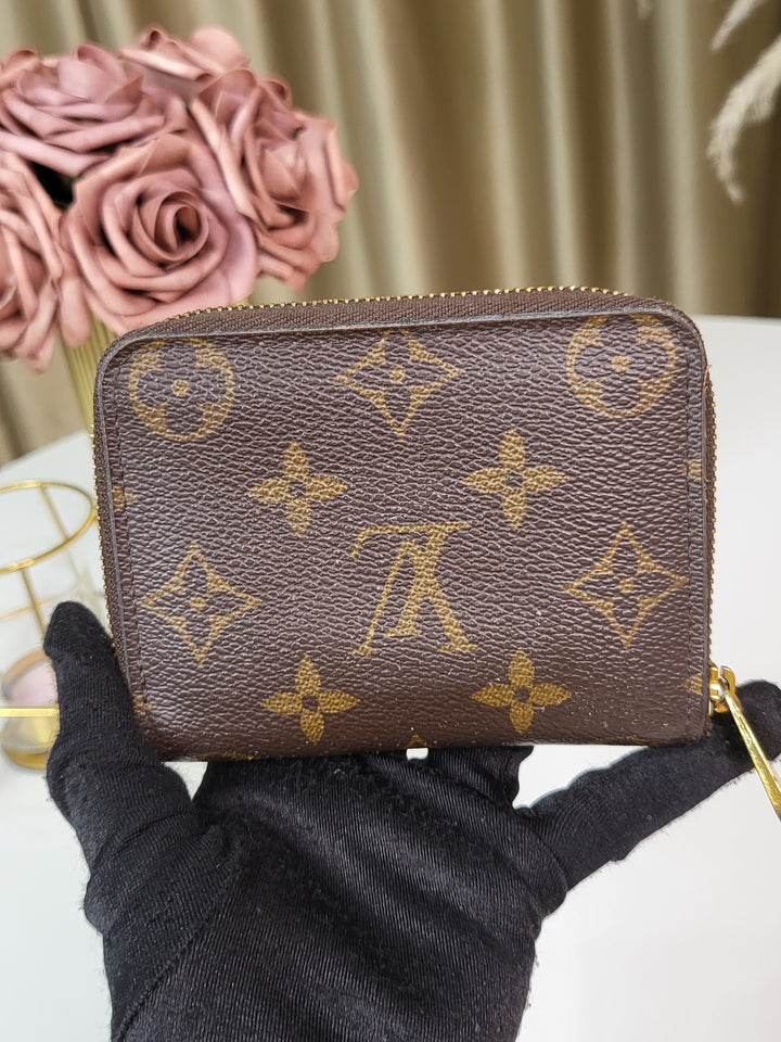 Louis Vuitton Monogram Zippy Coin Wallet