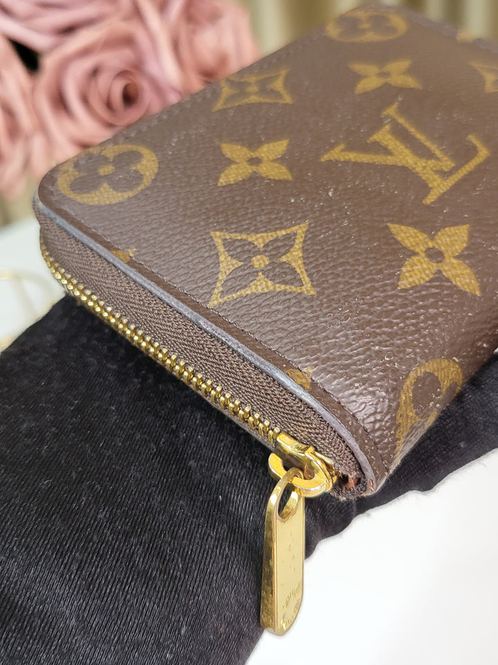 Louis Vuitton Monogram Zippy Coin Wallet