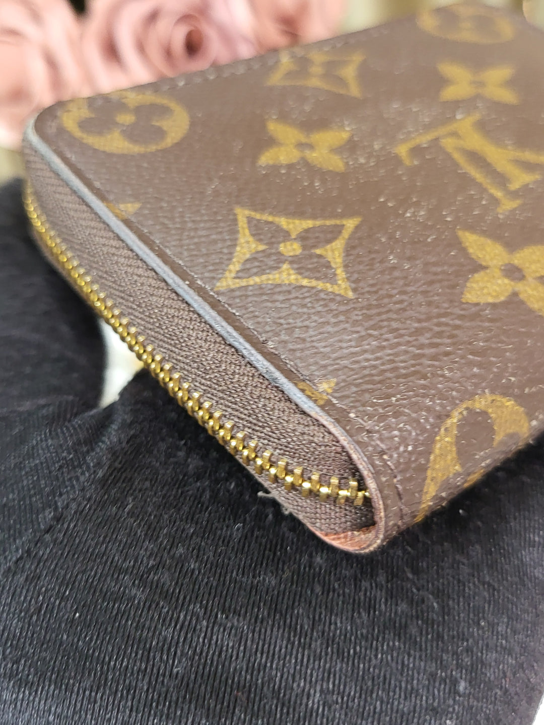 Louis Vuitton Monogram Zippy Coin Wallet