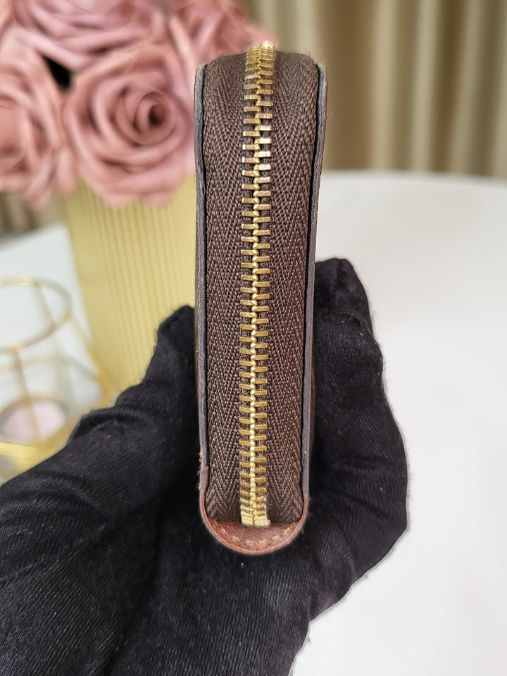 Louis Vuitton Monogram Zippy Coin Wallet