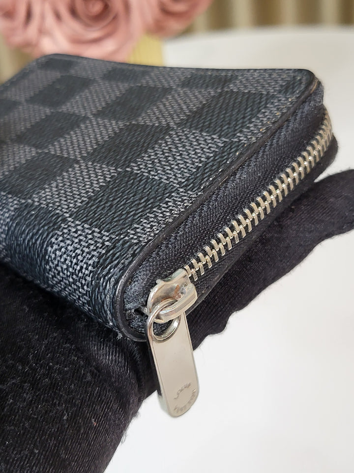 Louis Vuitton Damier Graphite Card Holder