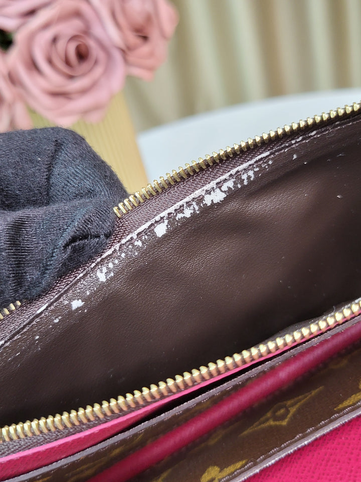 Louis Vuitton Monogram Emilie Wallet