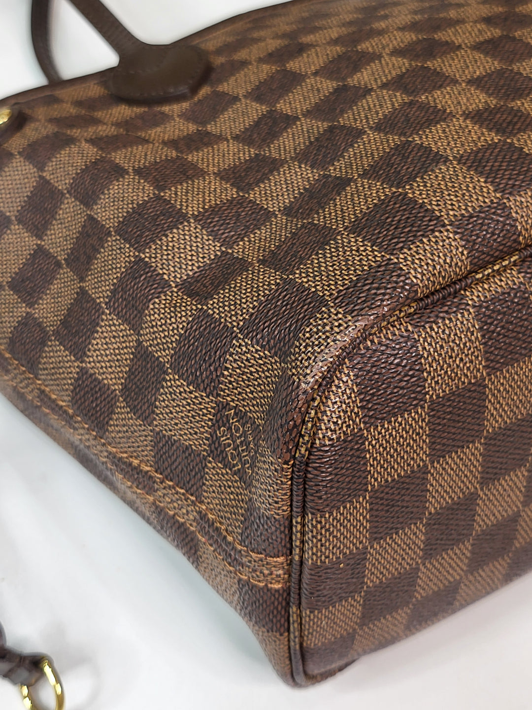 Louis Vuitton Damier Ebene Neverfull PM