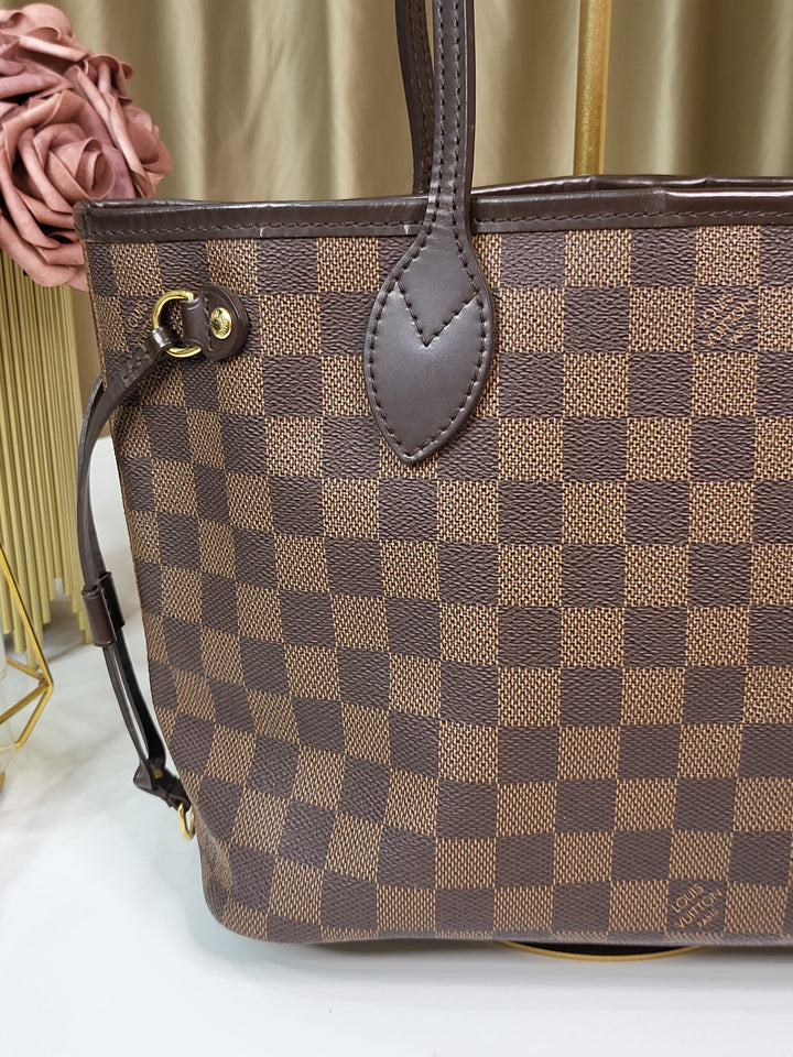 Louis Vuitton Damier Ebene Neverfull PM