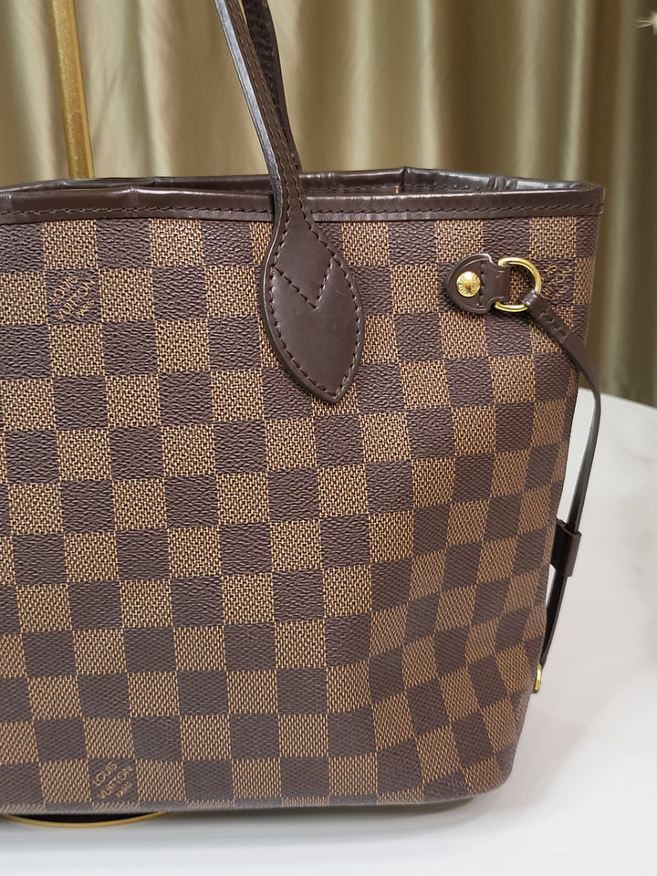 Louis Vuitton Damier Ebene Neverfull PM