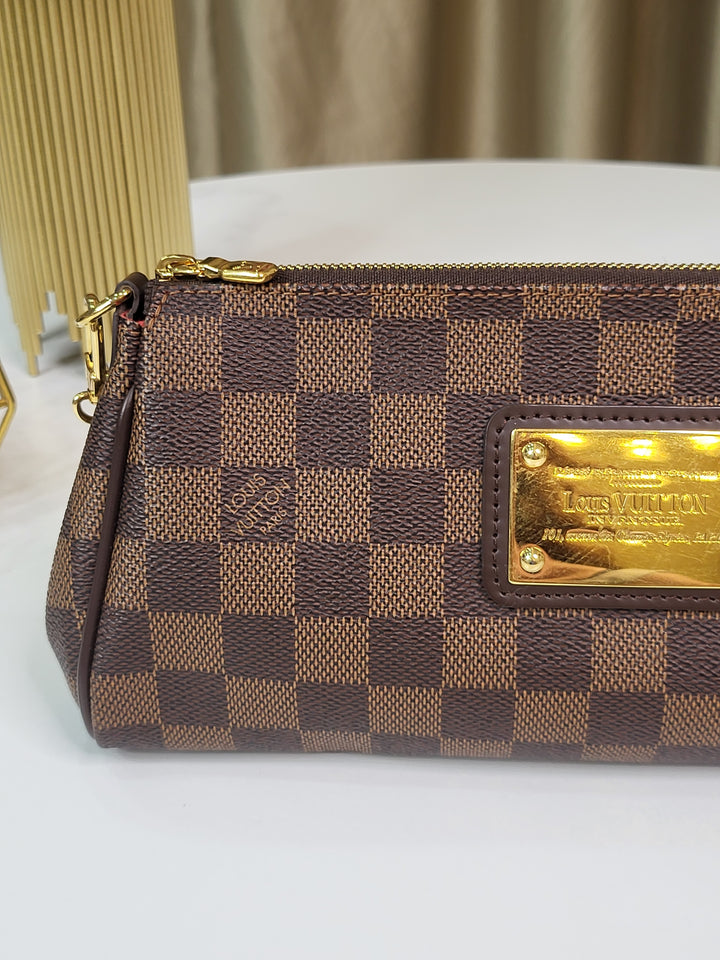 Louis Vuitton Damier Ebene Eva Clutch