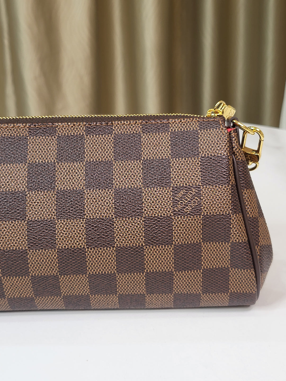 Louis Vuitton Damier Ebene Eva Clutch