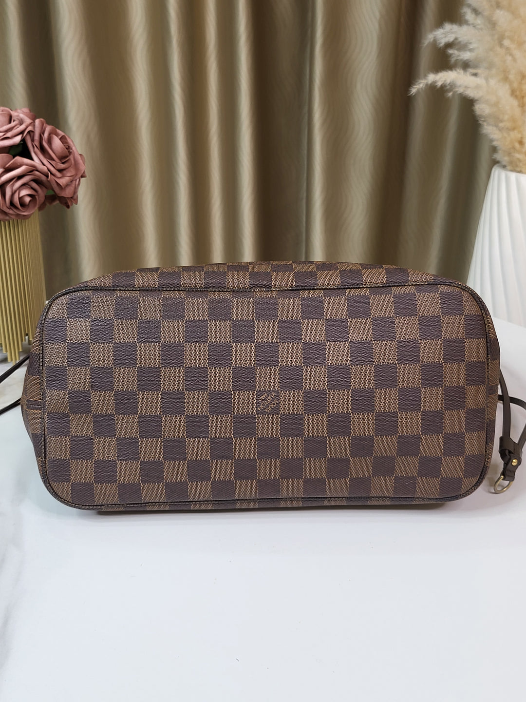 Louis Vuitton Damier Ebene Neverfull MM